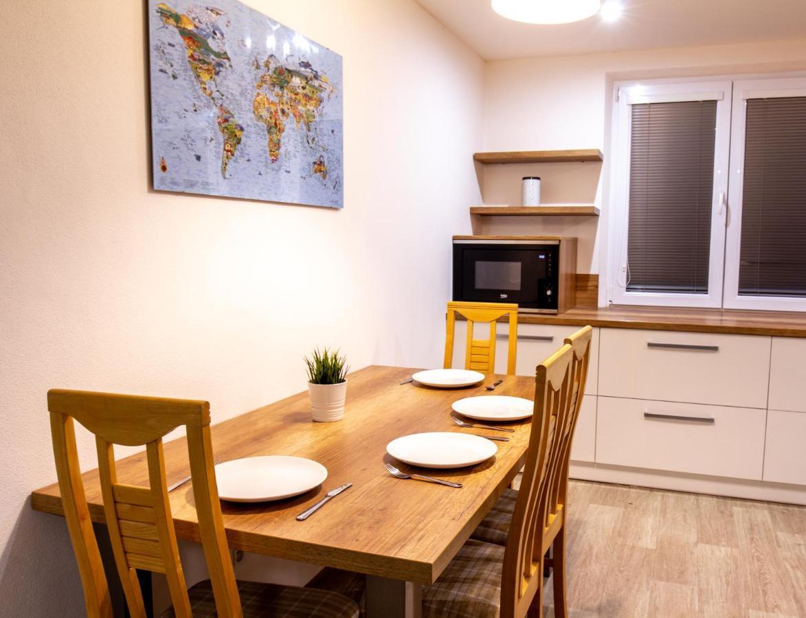 Modern Apartment Клатови Экстерьер фото