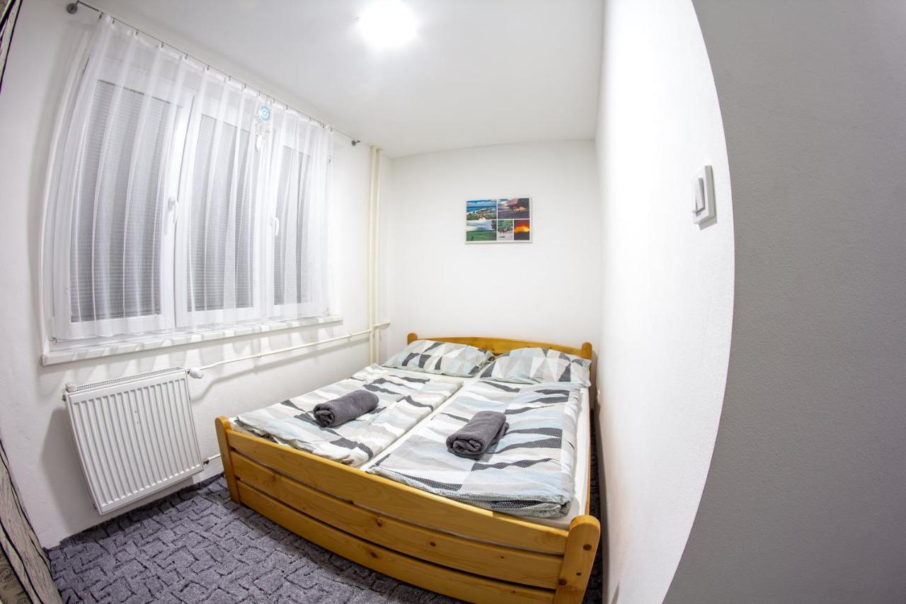 Modern Apartment Клатови Экстерьер фото