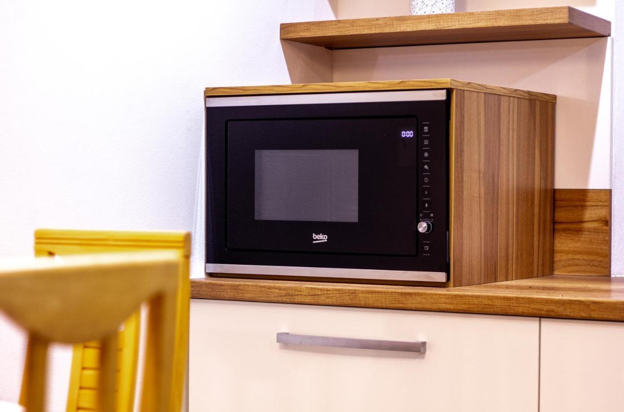Modern Apartment Клатови Экстерьер фото