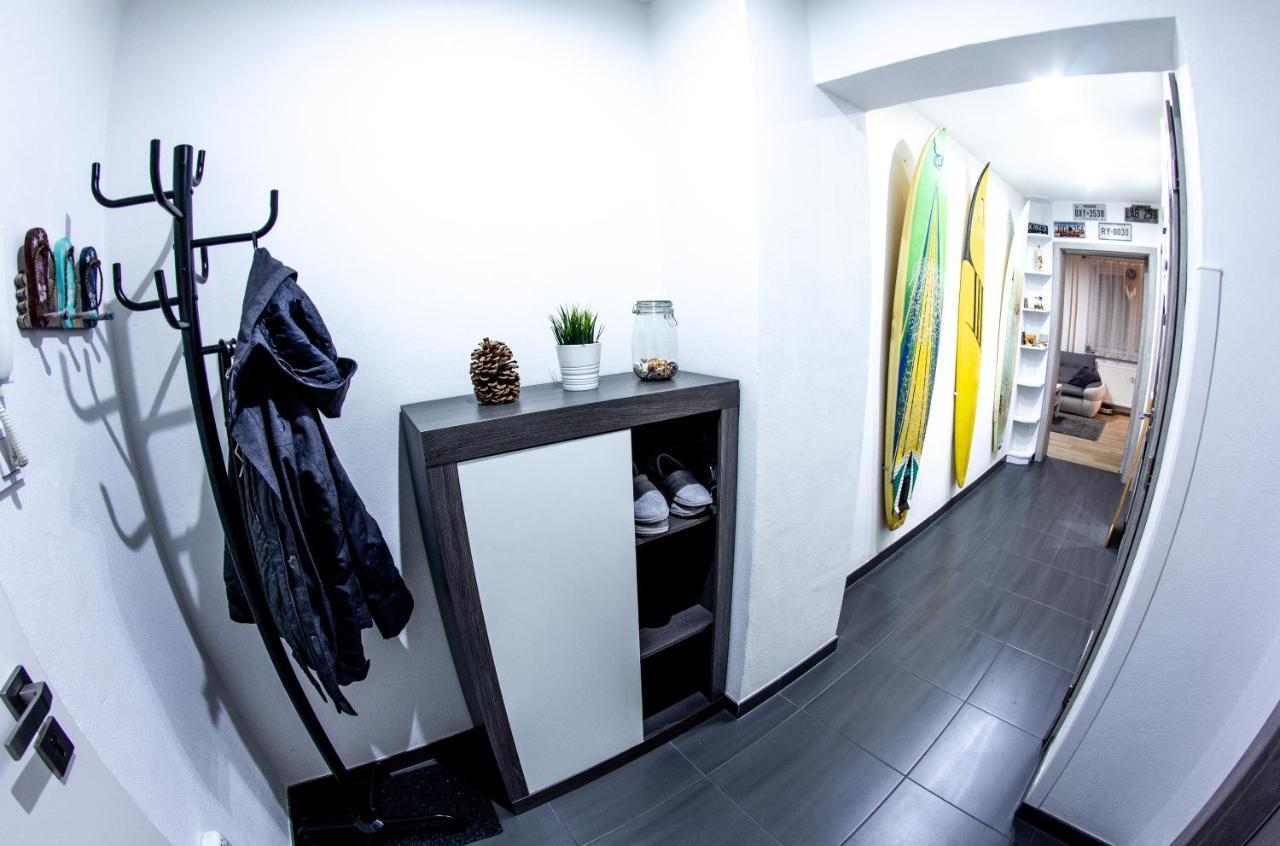Modern Apartment Клатови Экстерьер фото